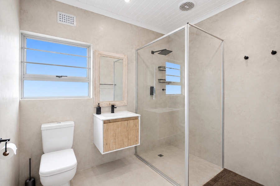 4 Bedroom Property for Sale in Yzerfontein Western Cape
